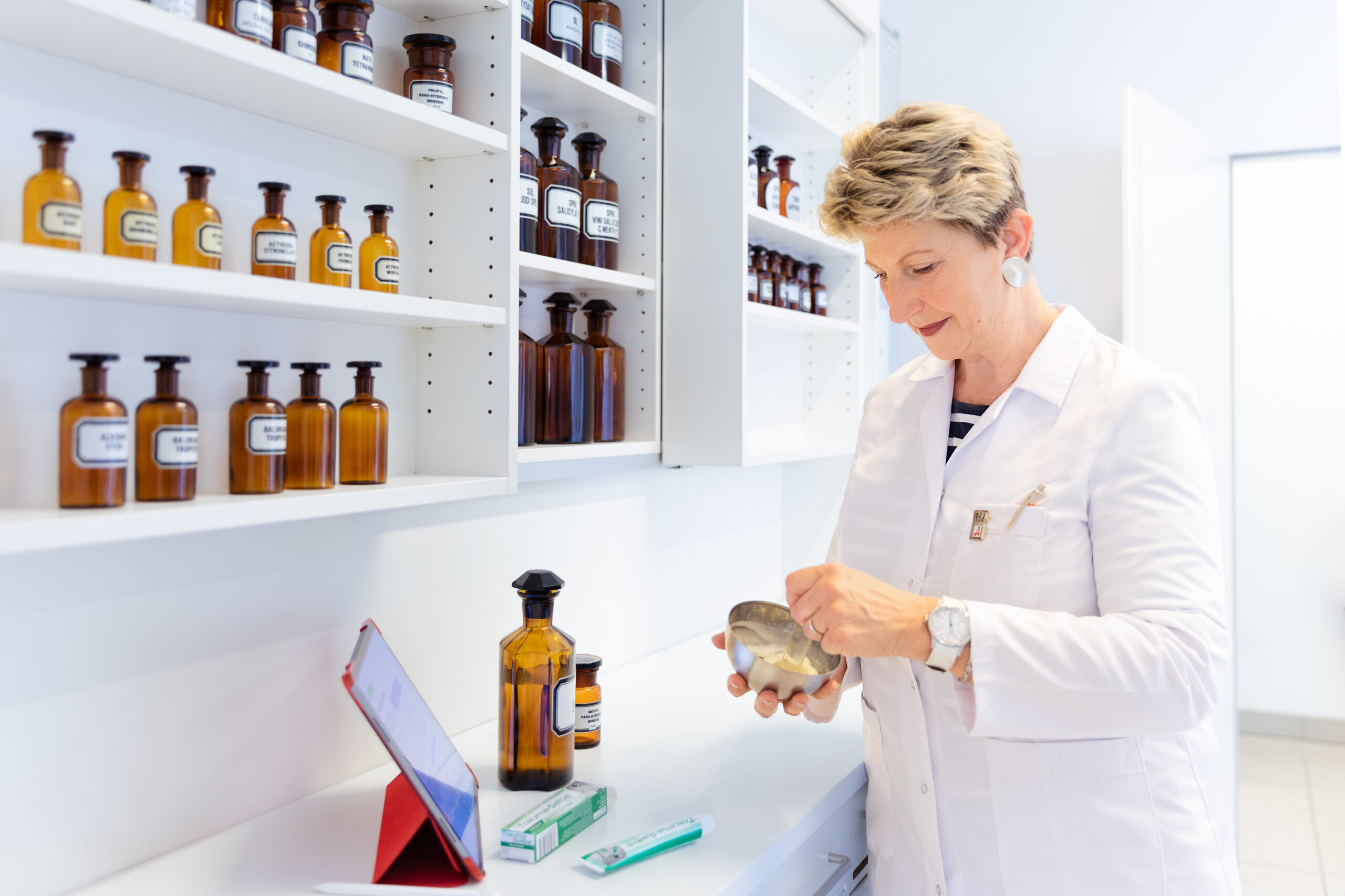 Apotheke Gießhübl Innenansicht Erstellung Creme